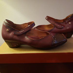 Pikolinos red comfort mary janes